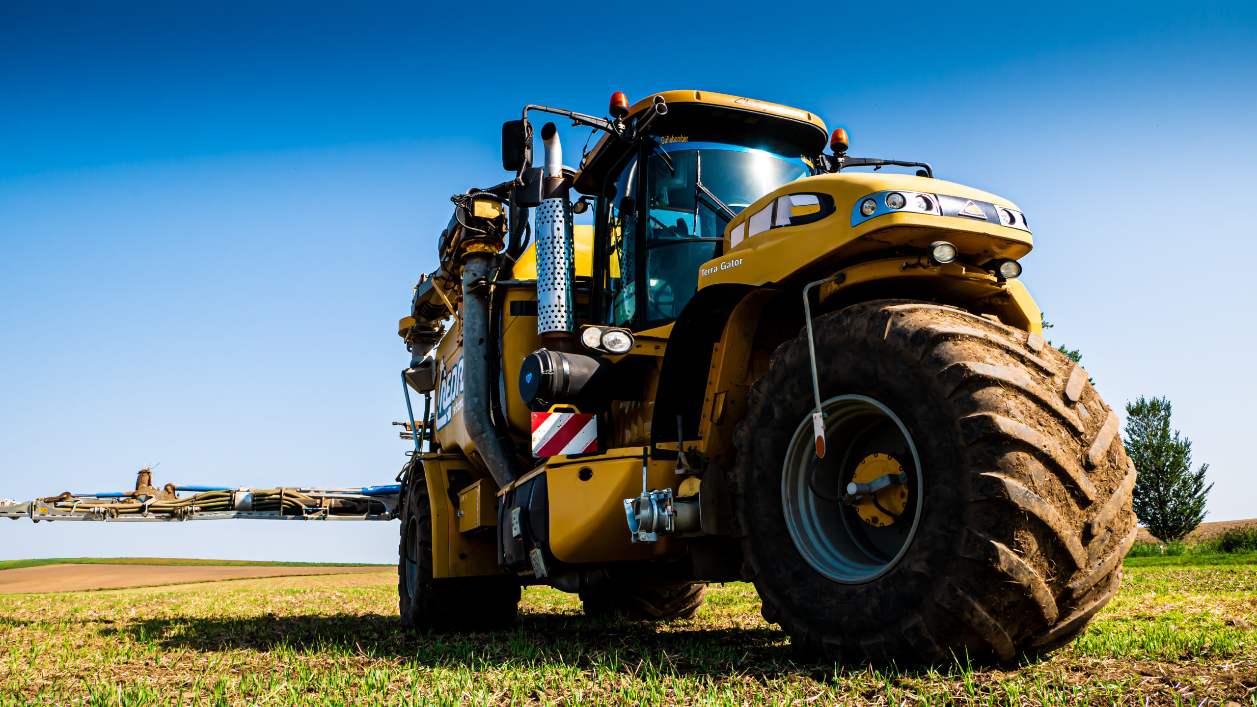 Challenger Terra Gator 8333 CVT